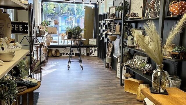 simply coze boutique in sidney